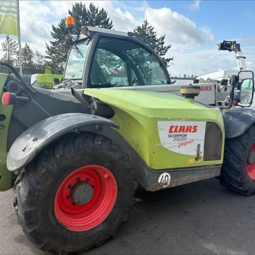 Claas Scorpion 7040