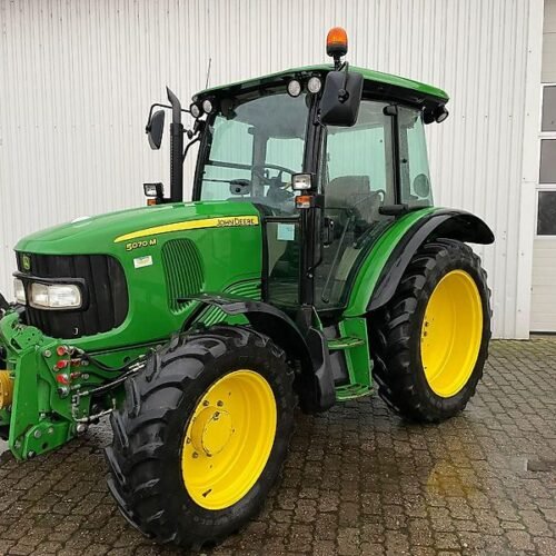 John Deere 5070