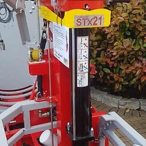 Lancman Holzspalter STX 21 mit funkgesteuert Seilwinde
