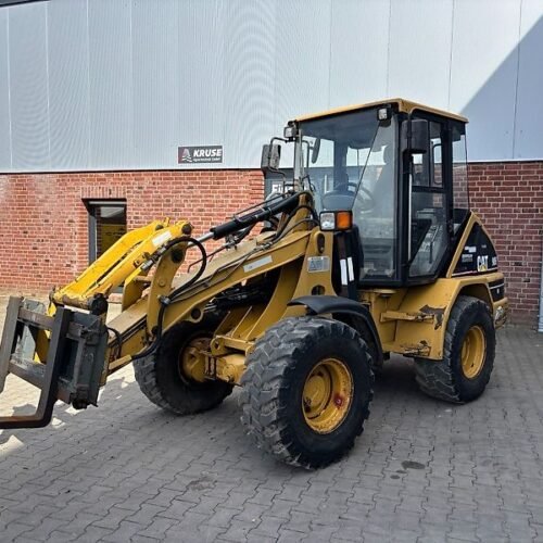 Caterpillar 906